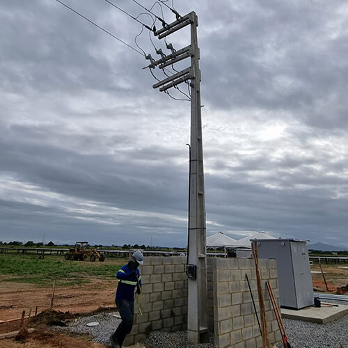 Instalação de Padrão de Entrada em Média Tensão